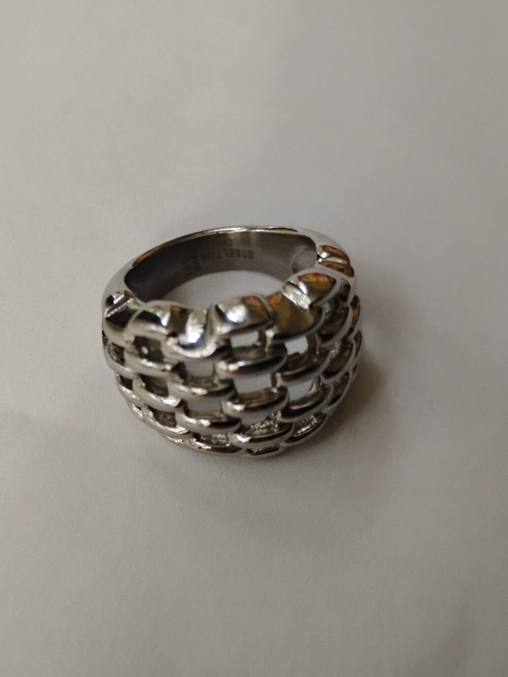 Silver tone Statement Ring Basket Weave Filagree Pattern sz 7.5 to 8.